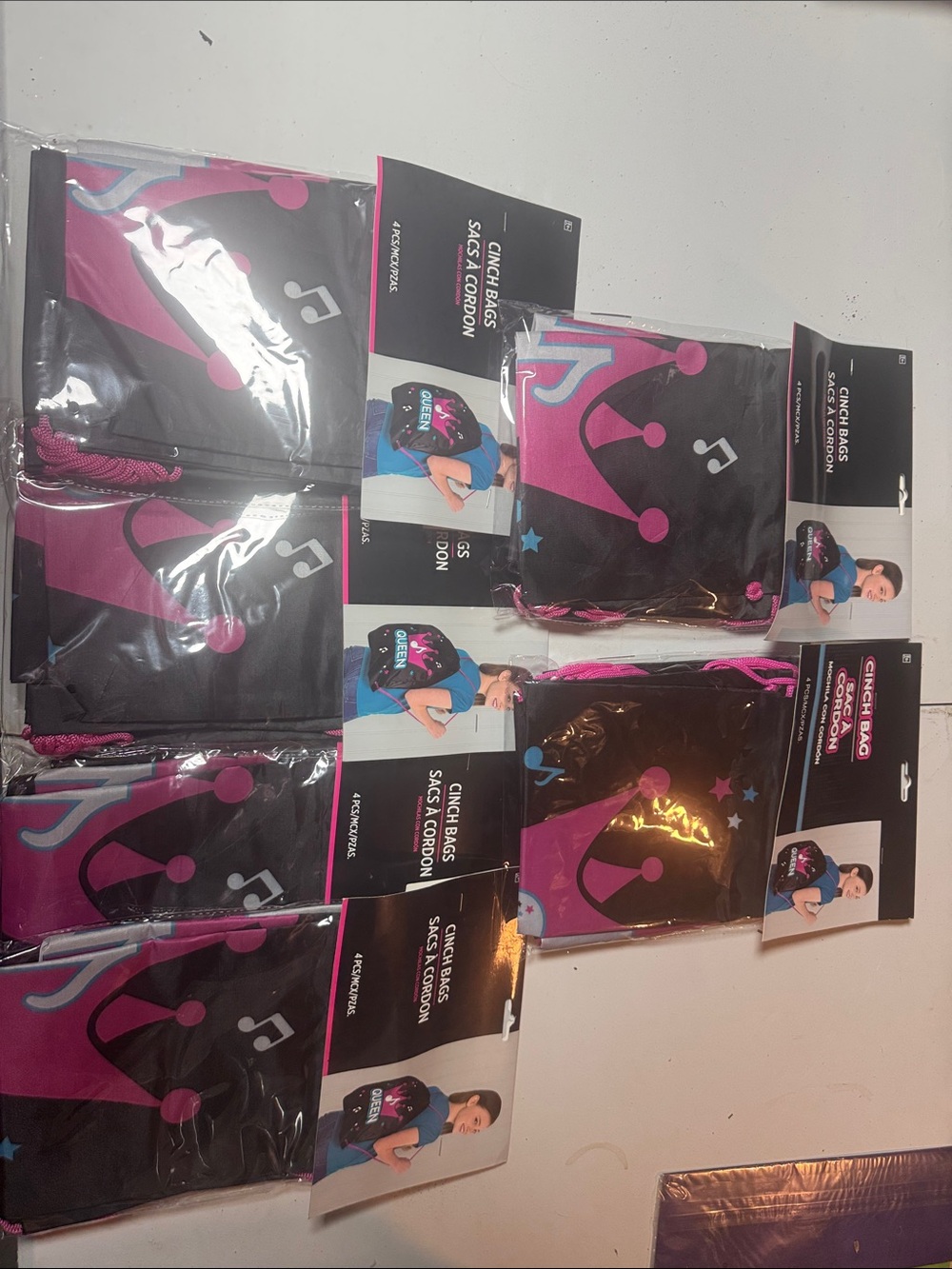 Party City Black and Pink Music Crown Cinch Bags - Pack